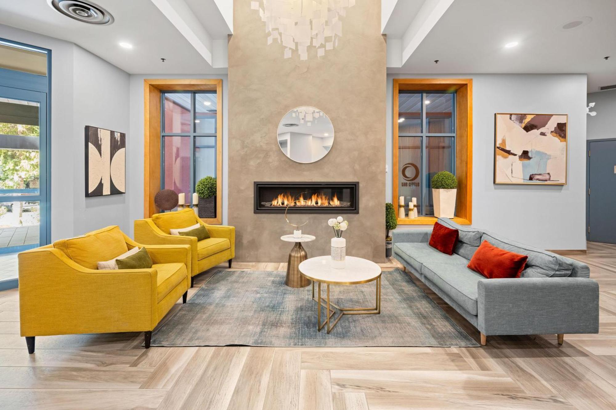 Alpenglow Lodge Queen Boho Studio By Mva Whistler Buitenkant foto