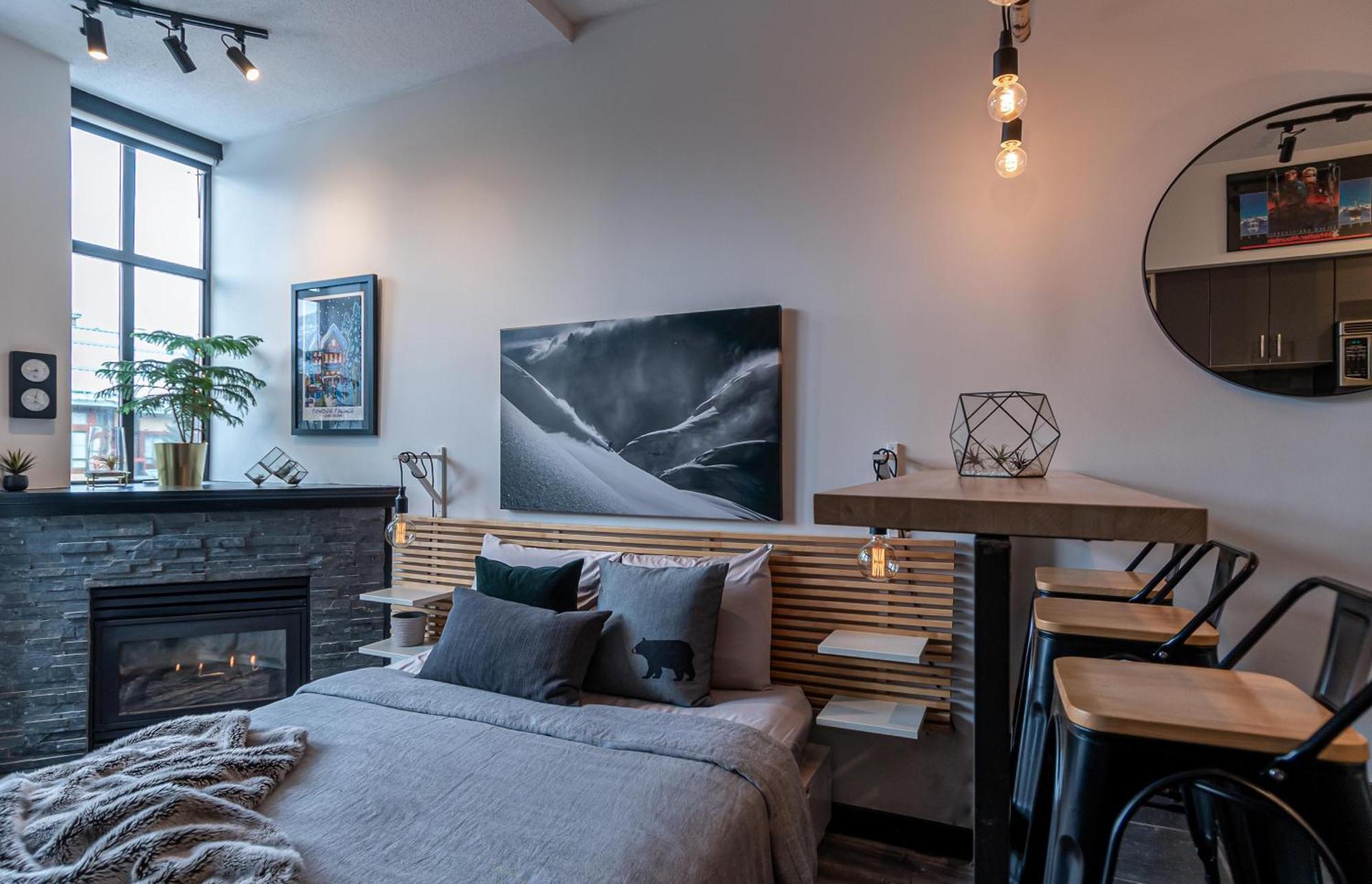 Alpenglow Lodge Queen Boho Studio By Mva Whistler Buitenkant foto