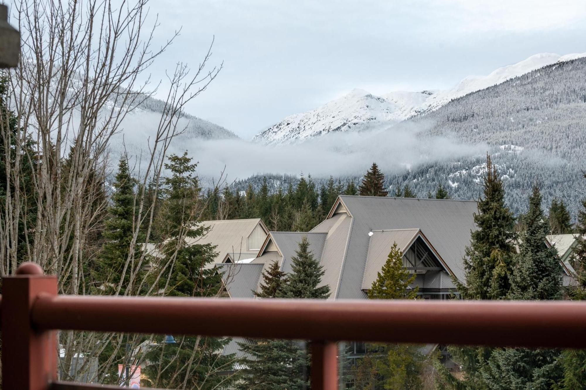 Alpenglow Lodge Queen Boho Studio By Mva Whistler Buitenkant foto
